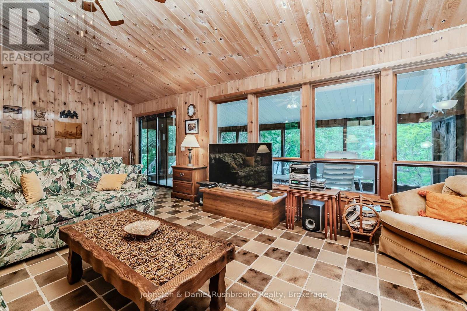 9 Elsasser Road, Seguin, Ontario  P2A 2W8 - Photo 8 - X12243525