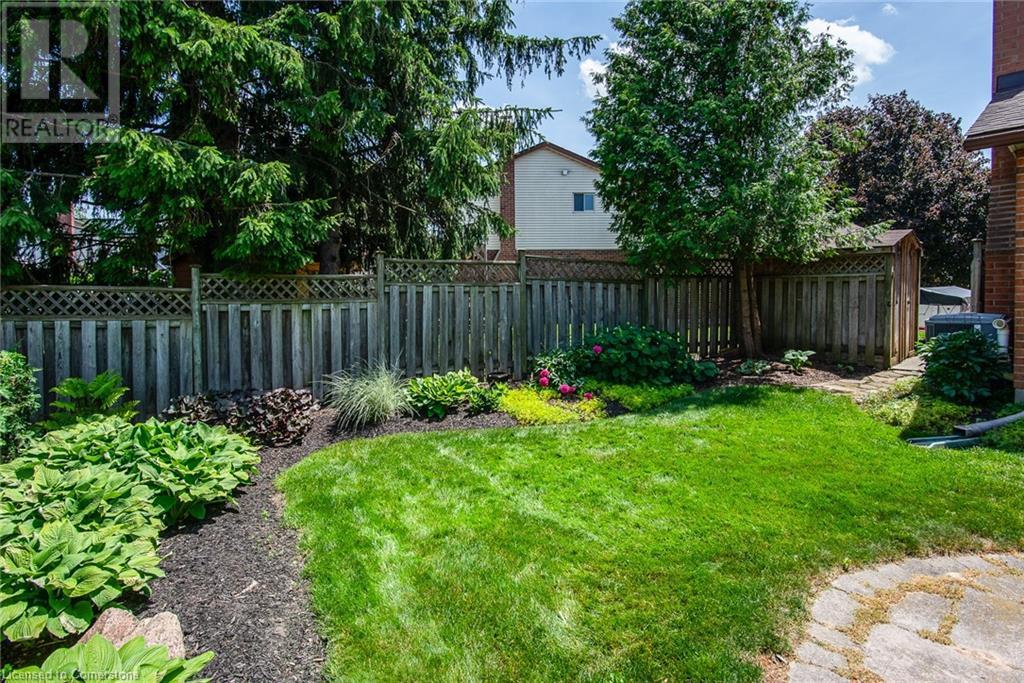 162 Ambleside Court, Waterloo, Ontario  N2K 3E4 - Photo 11 - 40744585