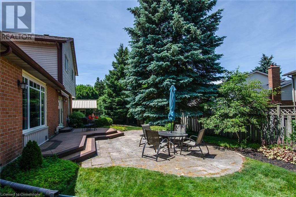 162 Ambleside Court, Waterloo, Ontario  N2K 3E4 - Photo 4 - 40744585