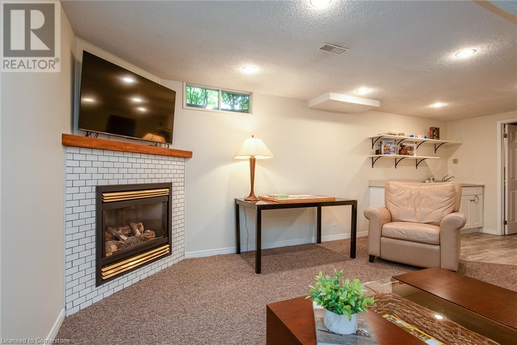 162 Ambleside Court, Waterloo, Ontario  N2K 3E4 - Photo 40 - 40744585