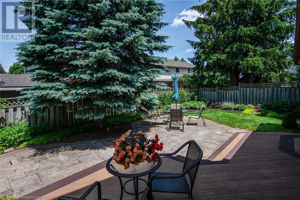162 Ambleside Court, Waterloo, Ontario  N2K 3E4 - Photo 7 - 40744585