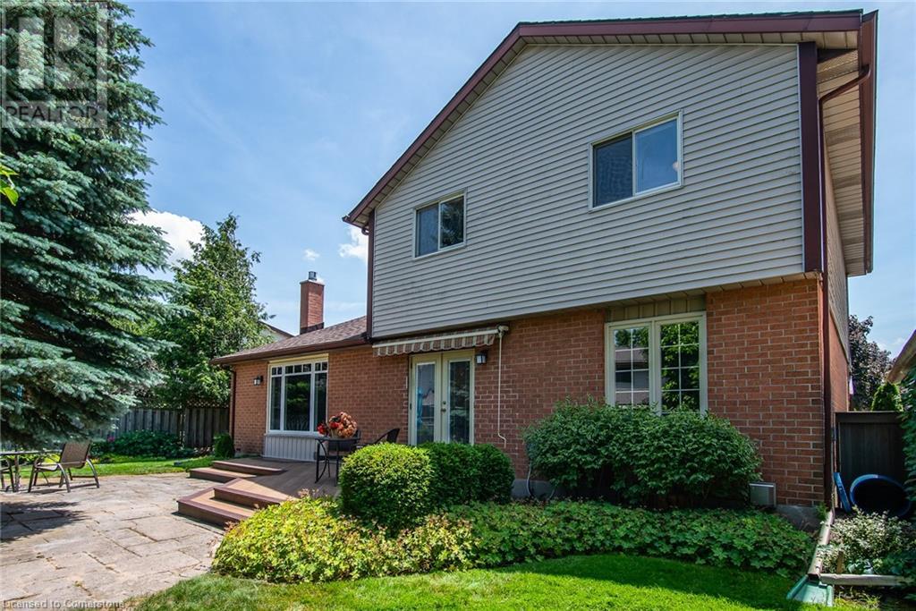 162 Ambleside Court, Waterloo, Ontario  N2K 3E4 - Photo 8 - 40744585