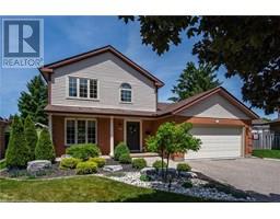 162 AMBLESIDE Court, Waterloo, Ontario
