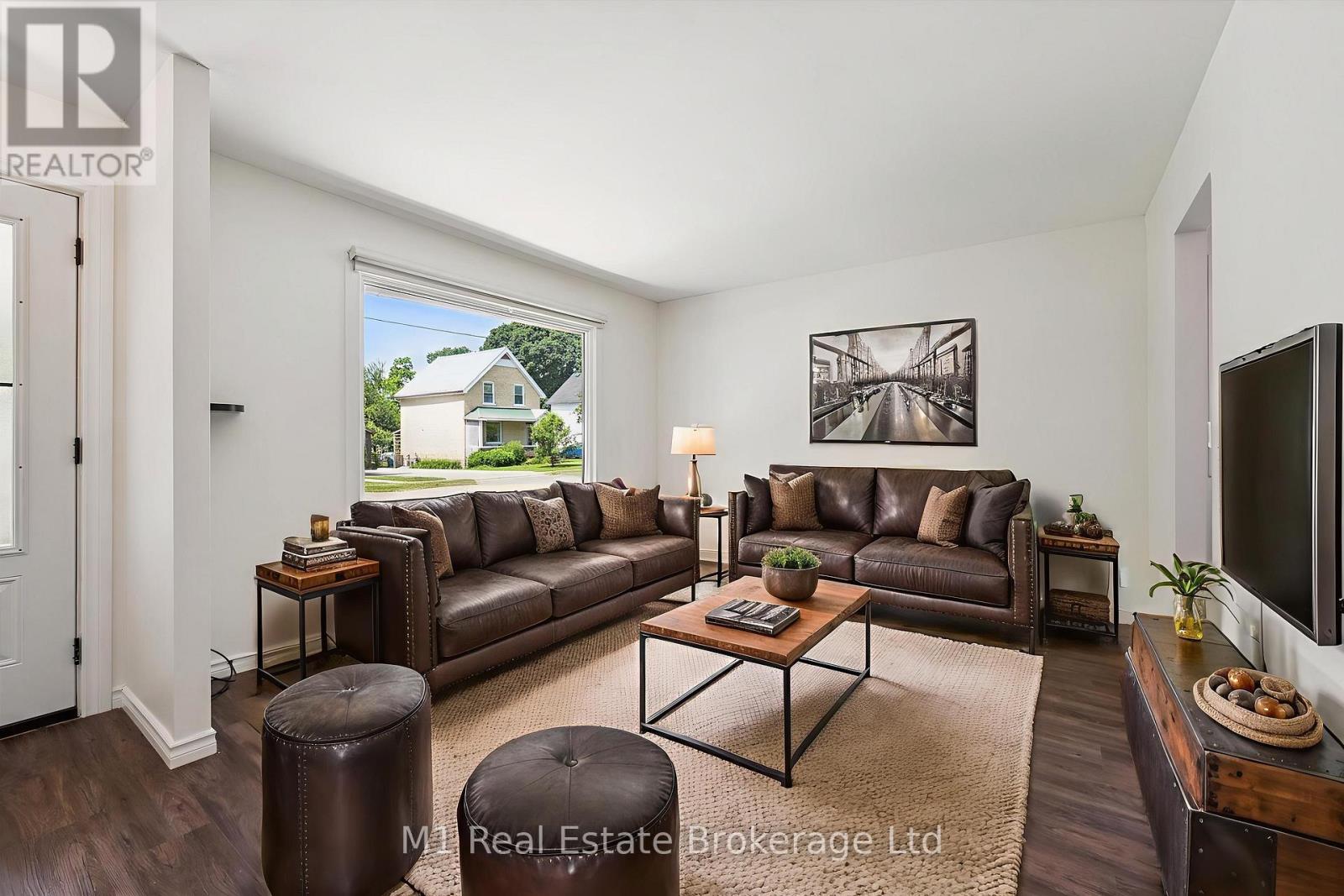 151 Edgar Street, Cambridge, Ontario  N3H 4H7 - Photo 11 - X12243543
