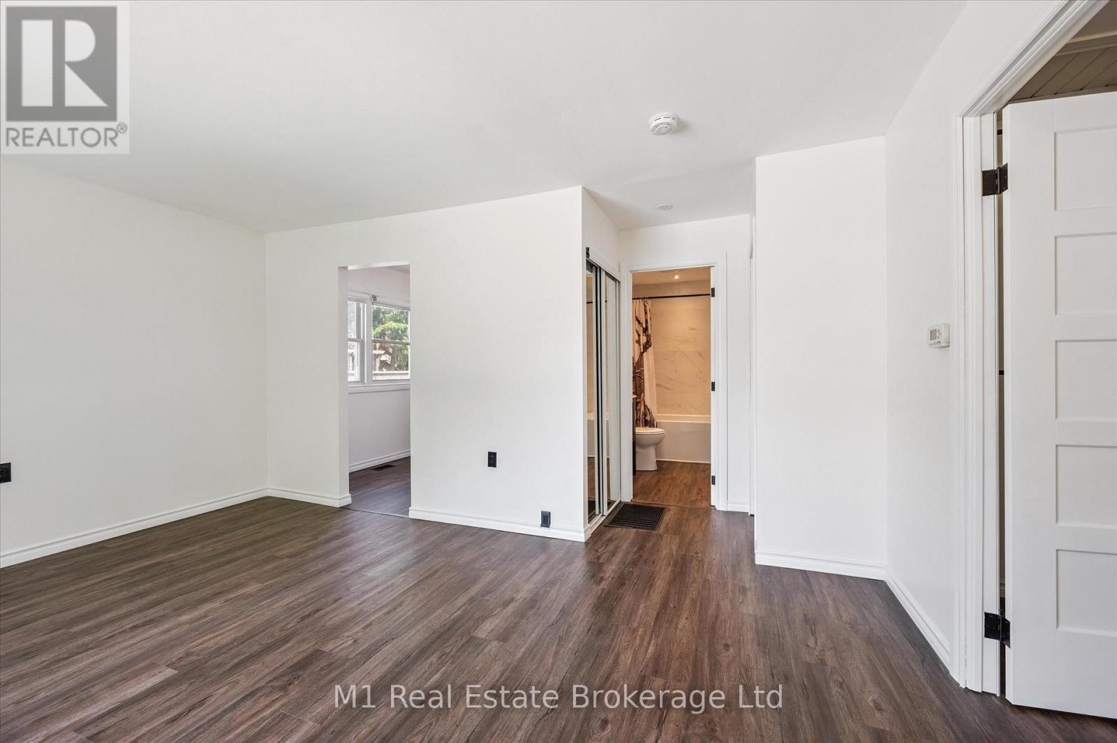 151 Edgar Street, Cambridge, Ontario  N3H 4H7 - Photo 13 - X12243543
