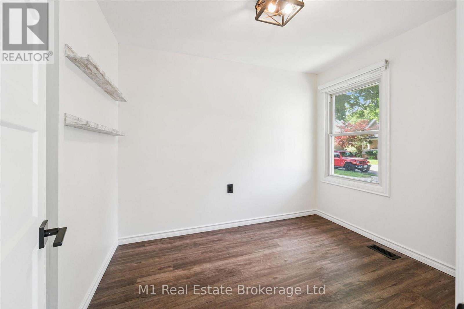 151 Edgar Street, Cambridge, Ontario  N3H 4H7 - Photo 18 - X12243543