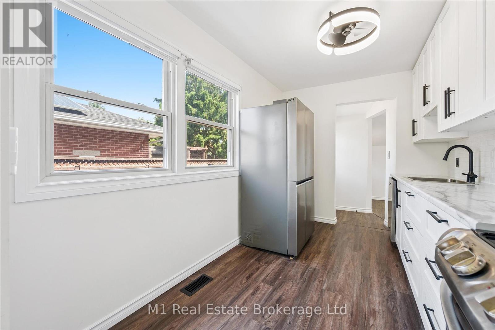 151 Edgar Street, Cambridge, Ontario  N3H 4H7 - Photo 24 - X12243543