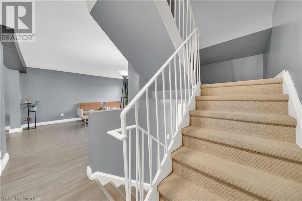 648 Doon Village Road Unit# 10, Kitchener, Ontario  N2P 1A2 - Photo 15 - 40744772