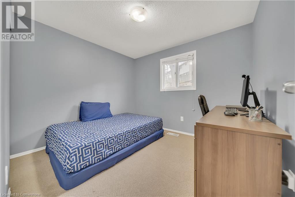 648 Doon Village Road Unit# 10, Kitchener, Ontario  N2P 1A2 - Photo 21 - 40744772