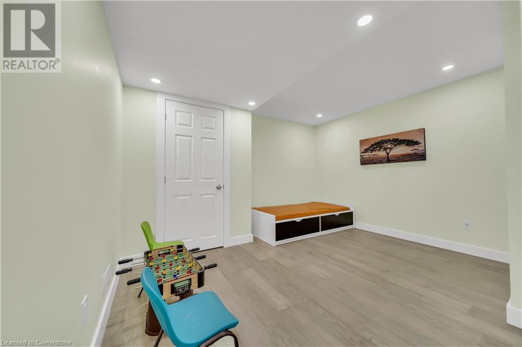 437 Zeller Drive, Kitchener, Ontario  N2A 4M4 - Photo 27 - 40744548
