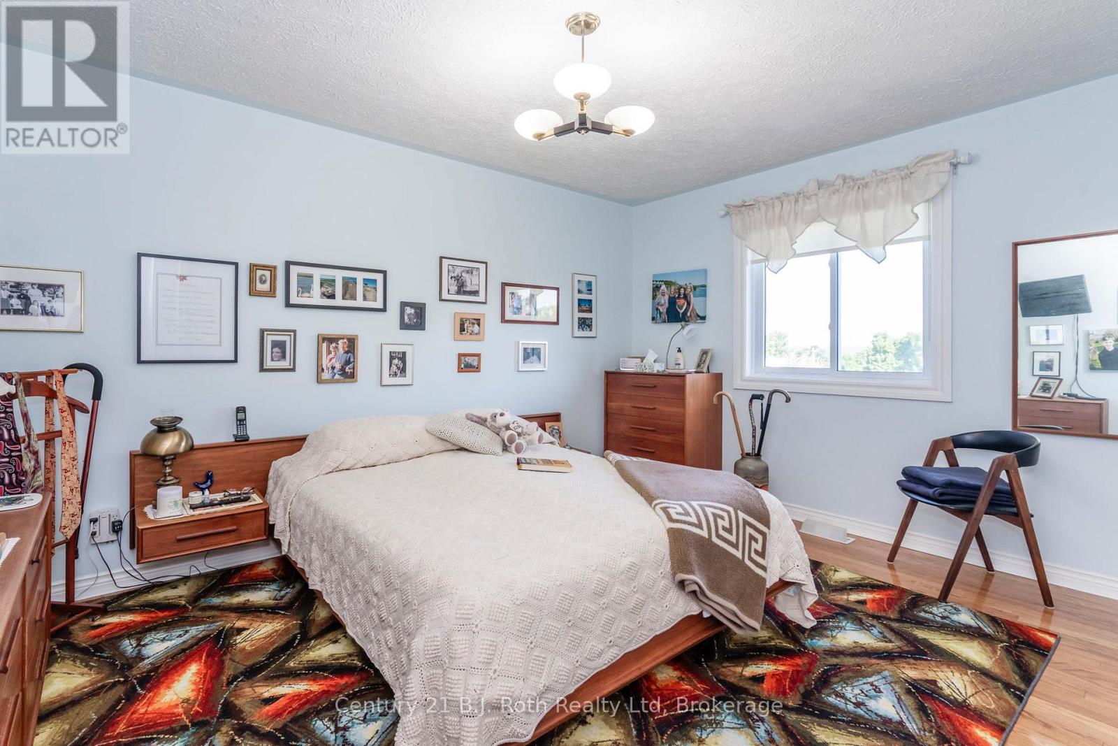 17 Charles Street, Penetanguishene, Ontario  L9M 2G6 - Photo 19 - S12243584