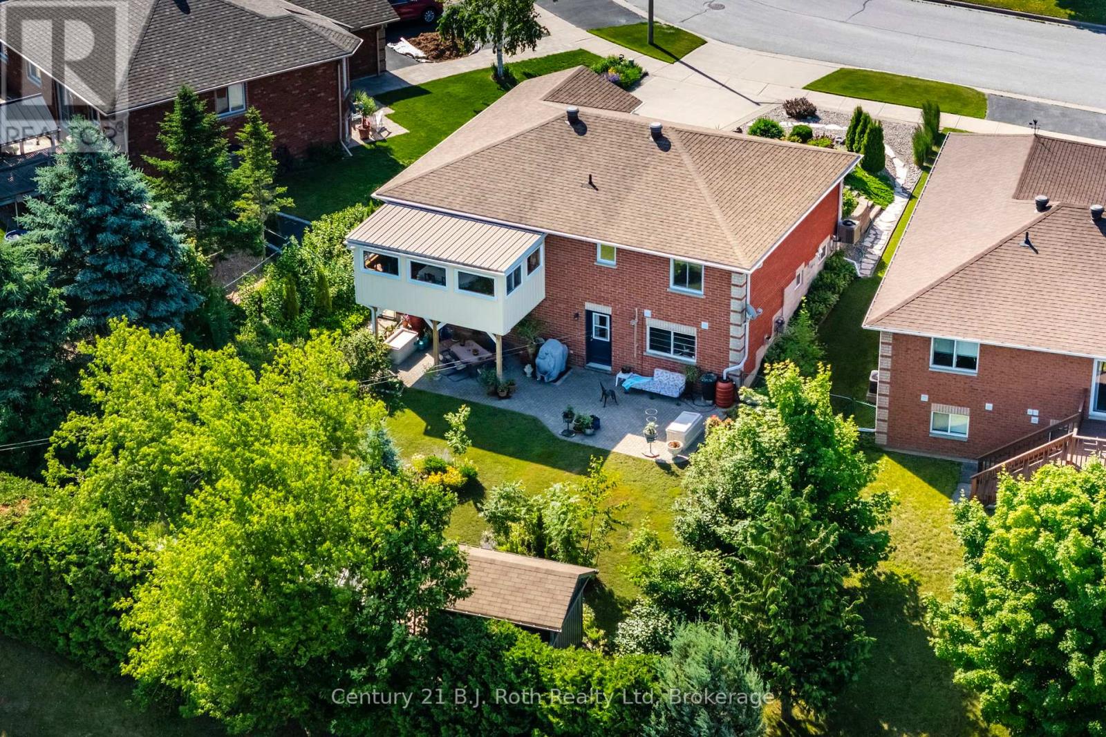 17 Charles Street, Penetanguishene, Ontario  L9M 2G6 - Photo 41 - S12243584