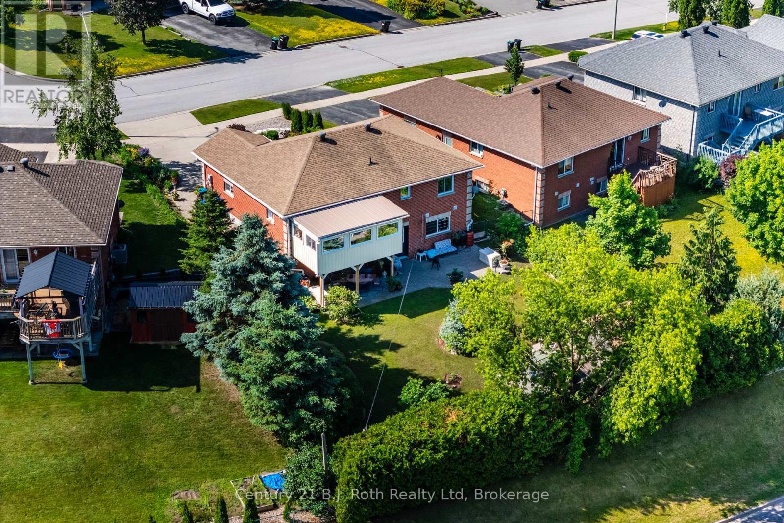 17 Charles Street, Penetanguishene, Ontario  L9M 2G6 - Photo 42 - S12243584