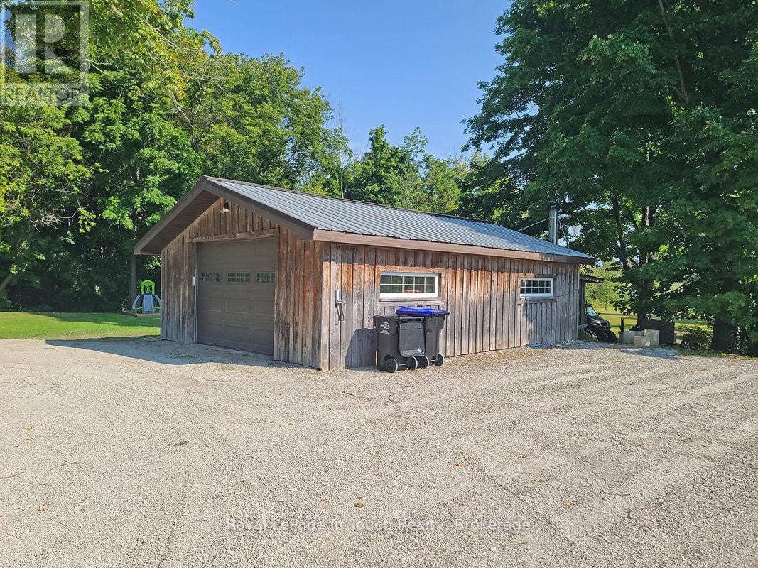 3010 Matchedash Street, Severn, Ontario  L0K 2C0 - Photo 5 - S12243599