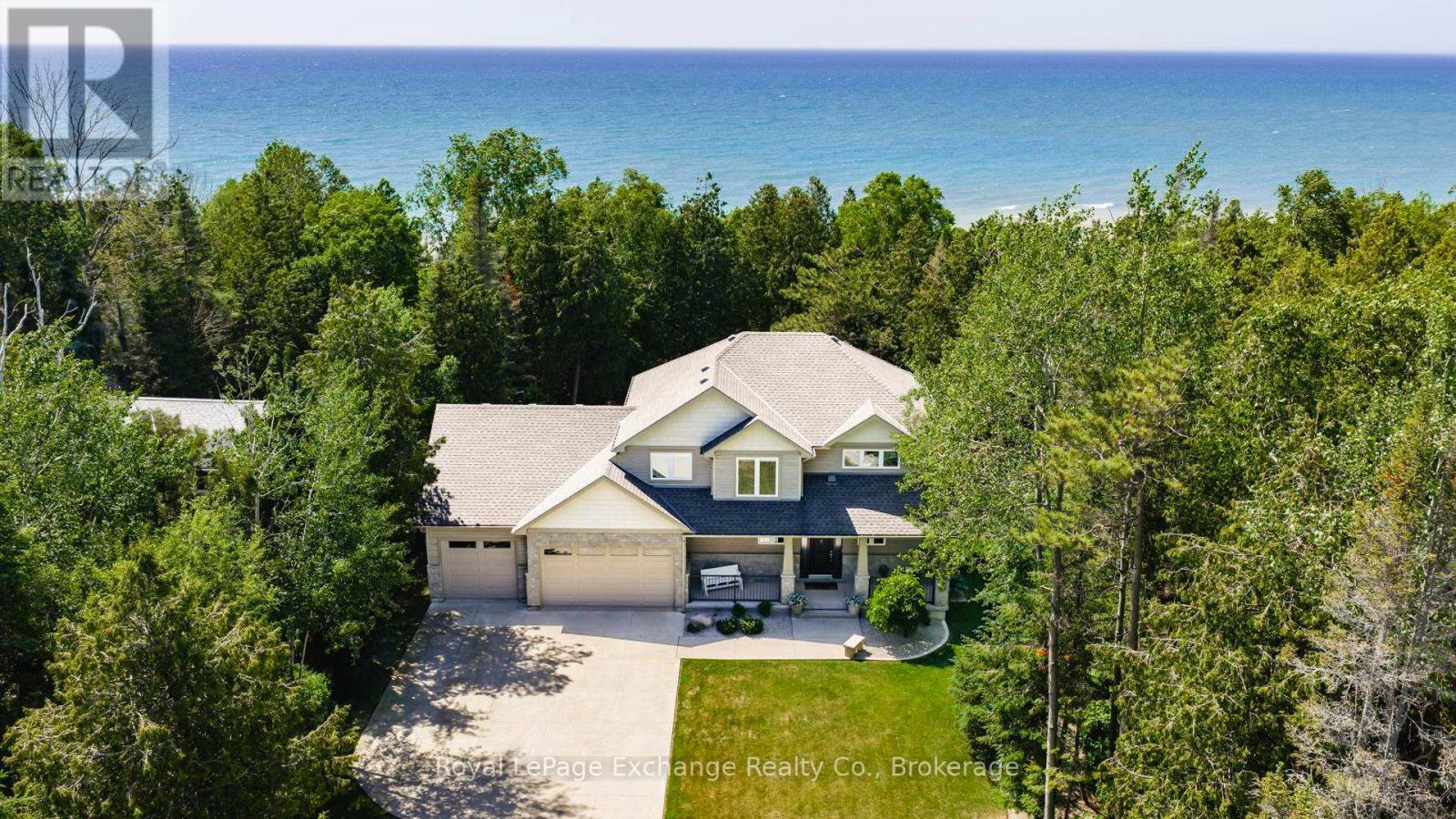 14 Kuehner Street, Kincardine, Ontario  N0G 2T0 - Photo 1 - X12243596