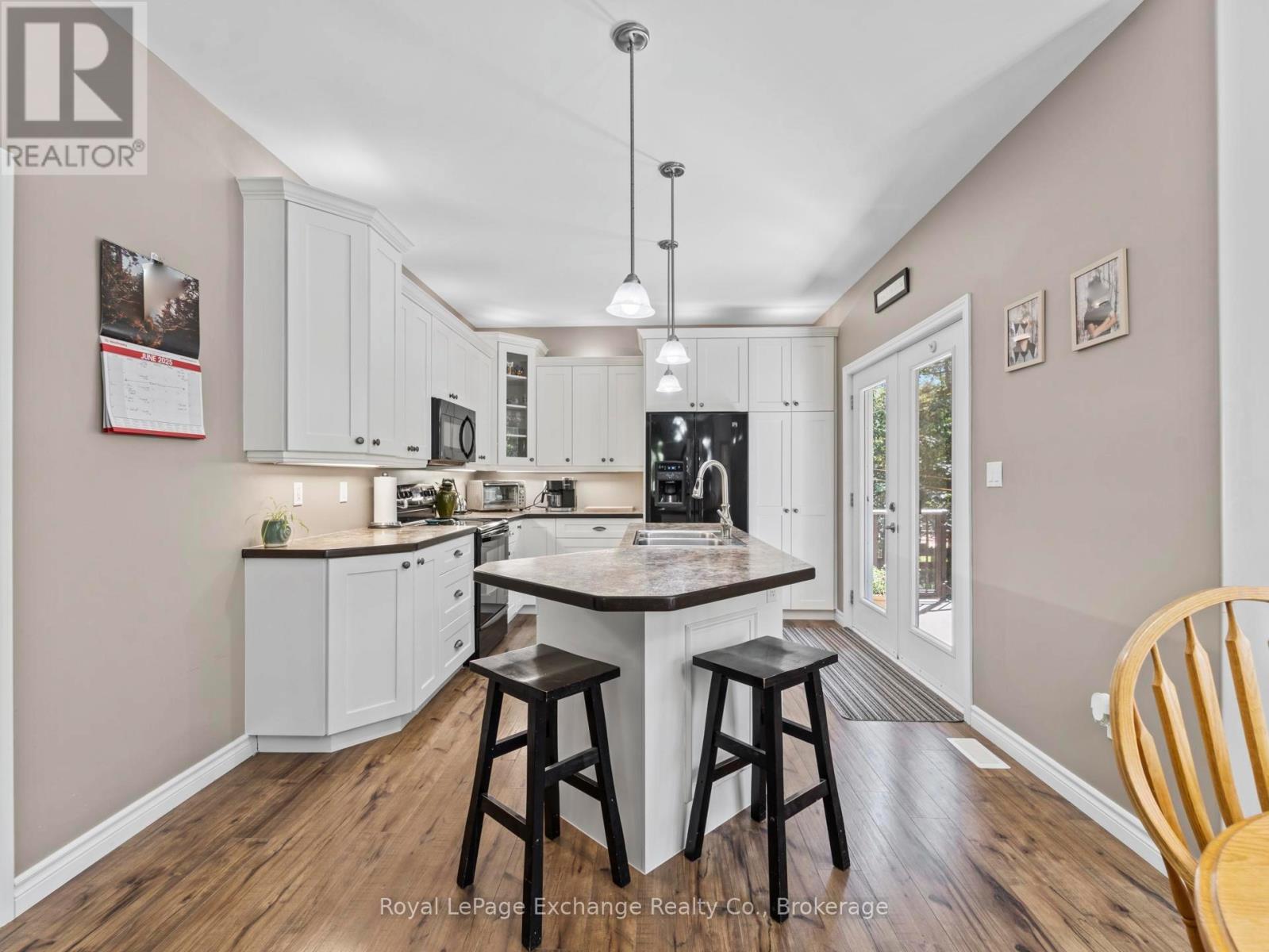 14 Kuehner Street, Kincardine, Ontario  N0G 2T0 - Photo 16 - X12243596