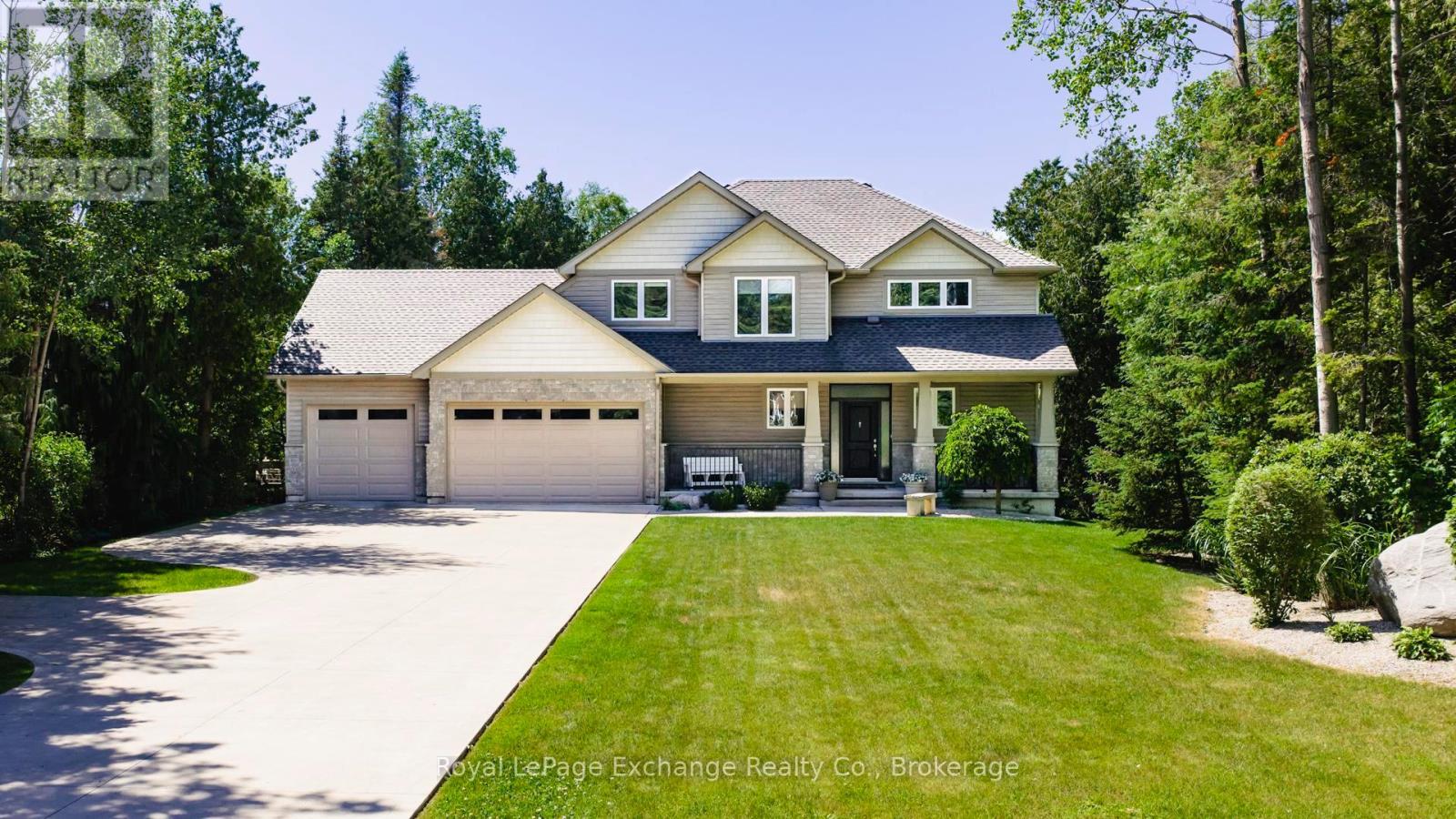 14 Kuehner Street, Kincardine, Ontario  N0G 2T0 - Photo 2 - X12243596