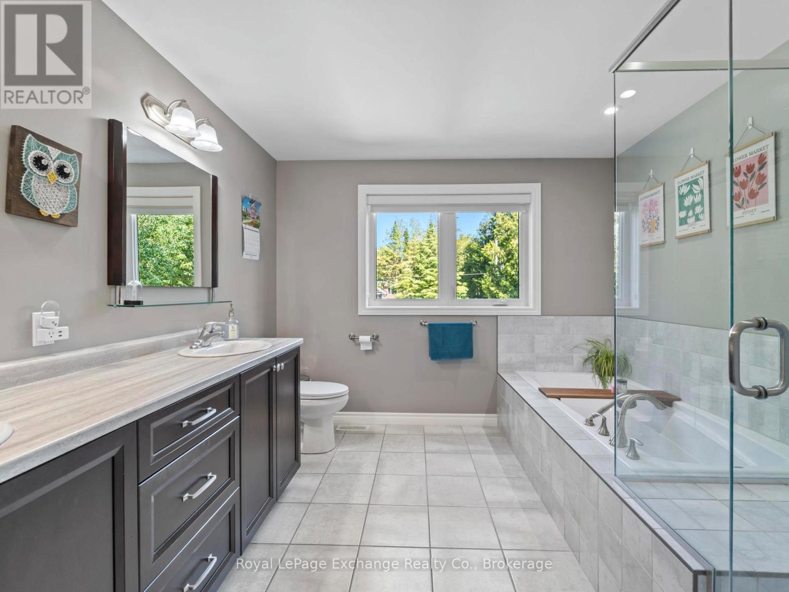 14 Kuehner Street, Kincardine, Ontario  N0G 2T0 - Photo 31 - X12243596