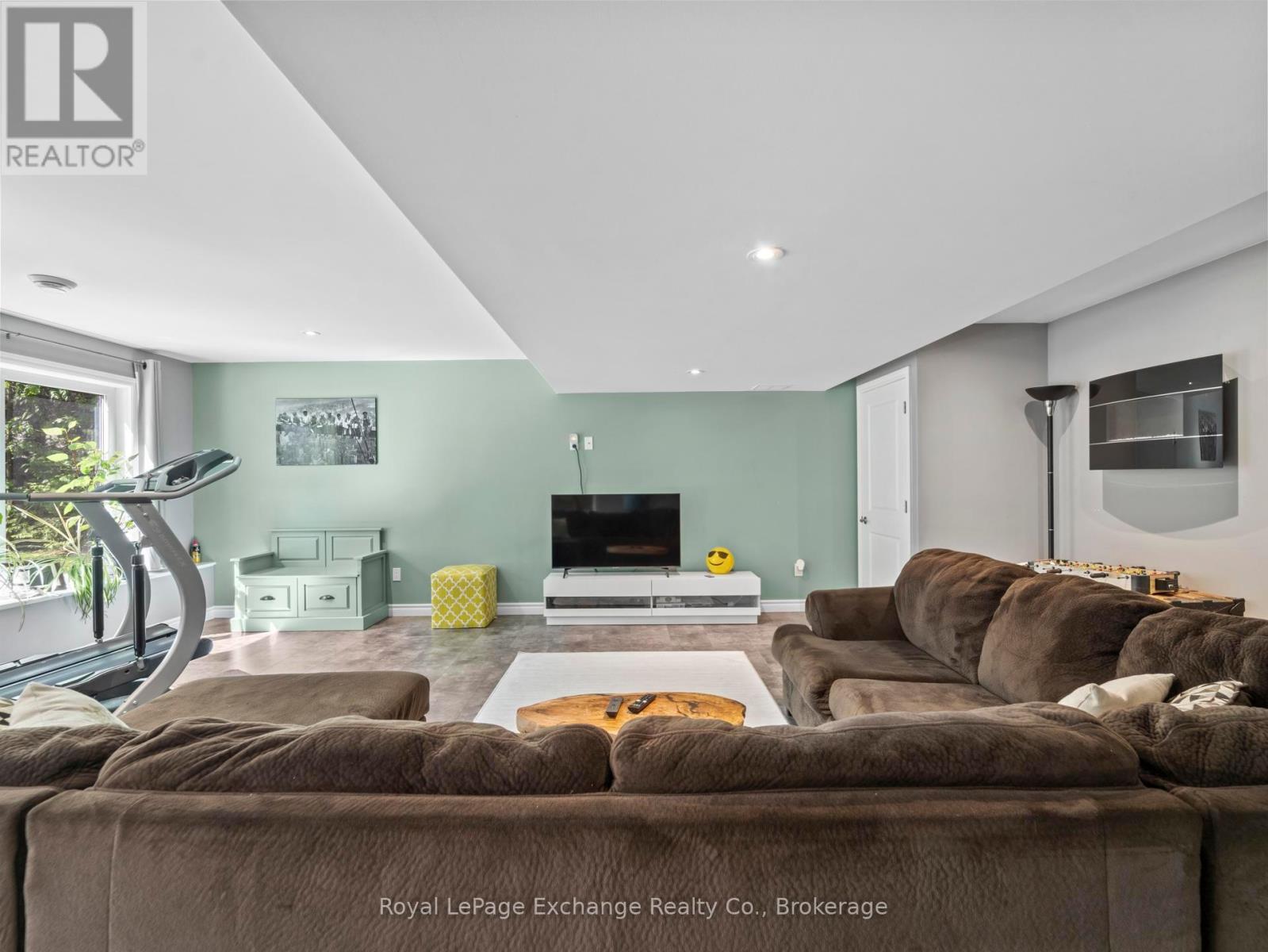 14 Kuehner Street, Kincardine, Ontario  N0G 2T0 - Photo 37 - X12243596