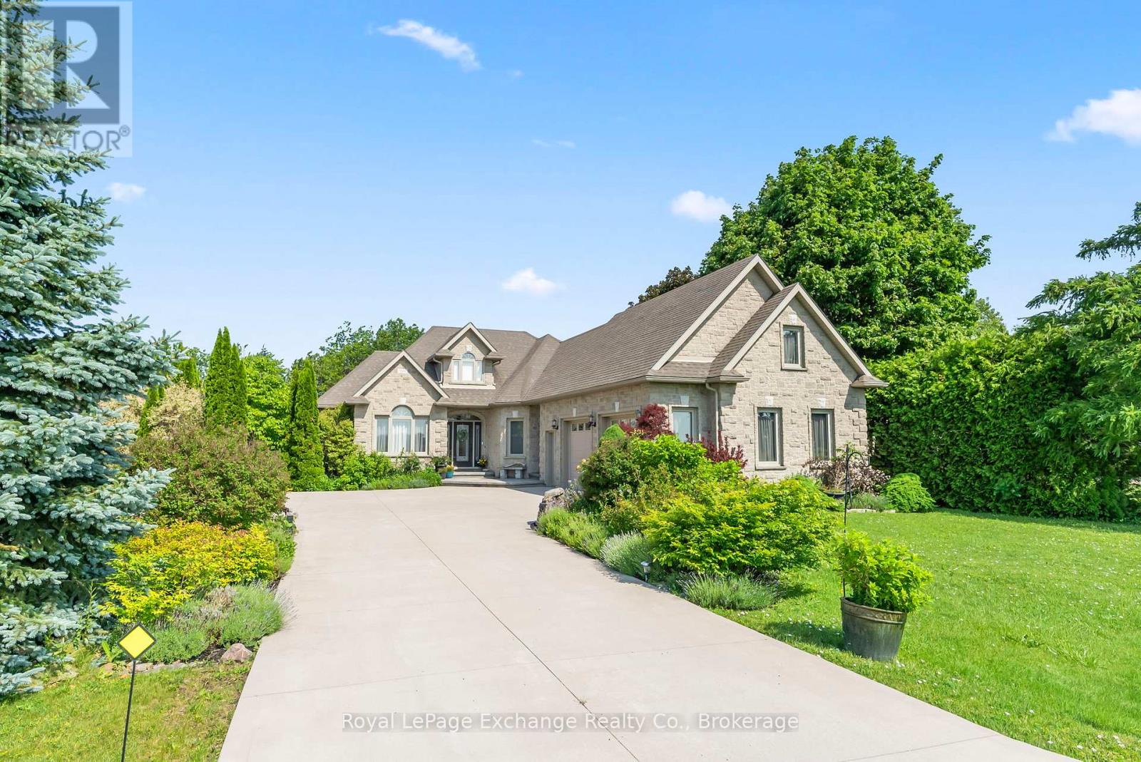 784 Lake Range Drive, Huron-Kinloss, Ontario  N2Z 0B3 - Photo 1 - X12243624