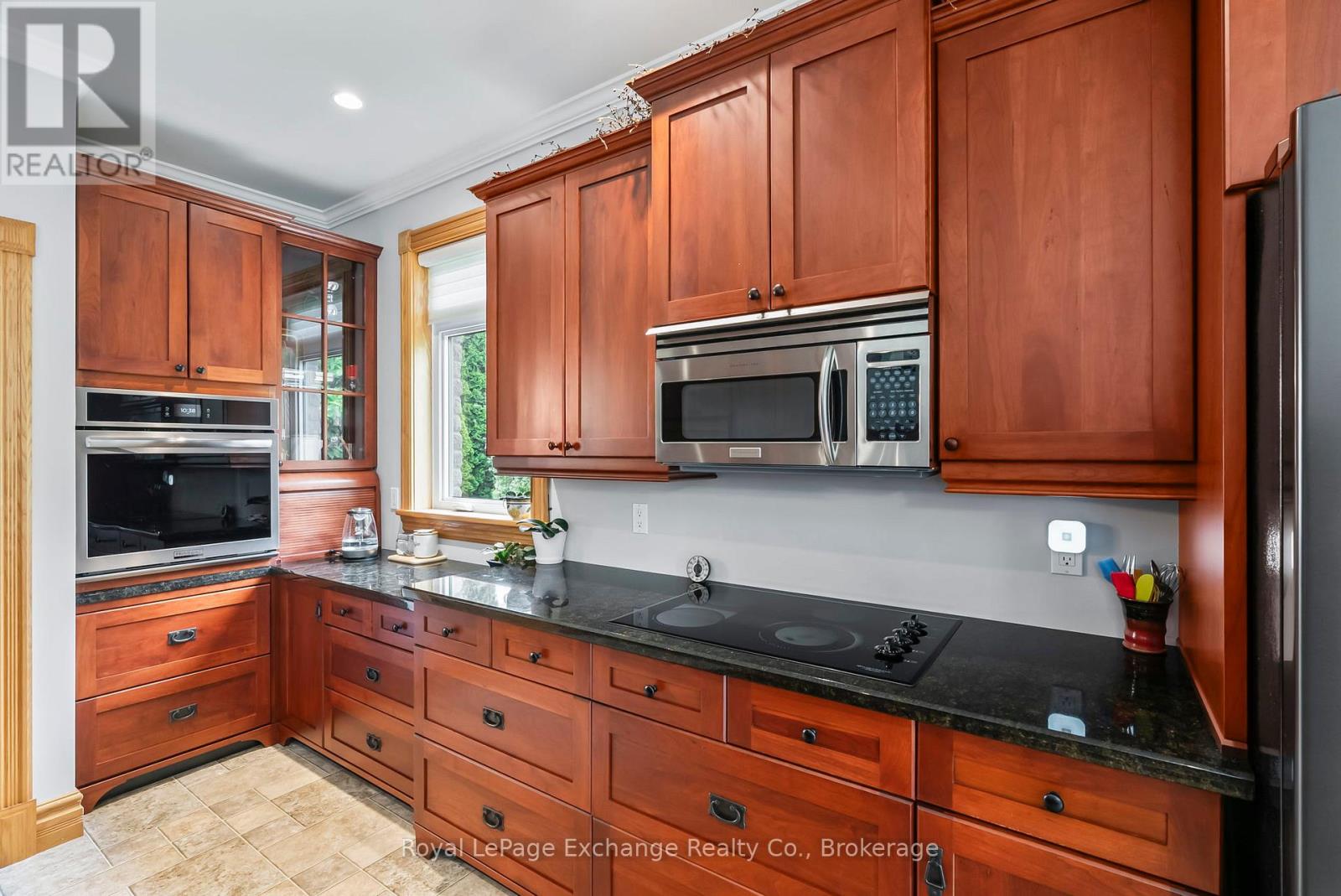 784 Lake Range Drive, Huron-Kinloss, Ontario  N2Z 0B3 - Photo 12 - X12243624
