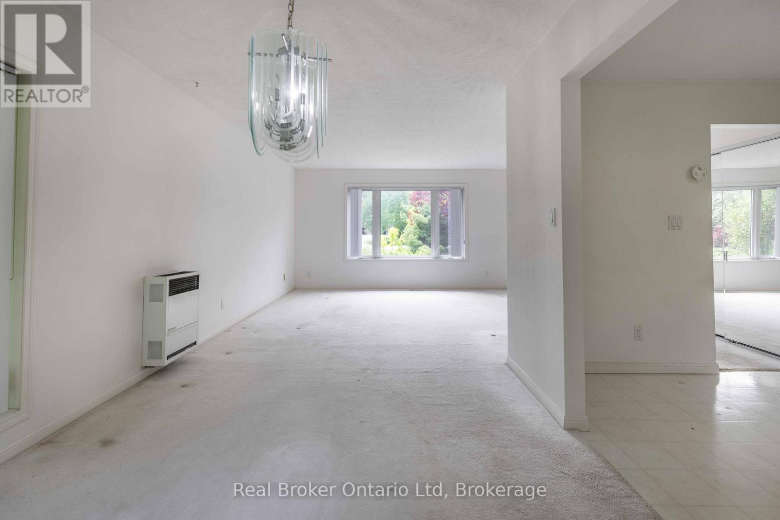 19 Sandy Pines Trail E, South Bruce Peninsula, Ontario  N0H 2G0 - Photo 11 - X12243697