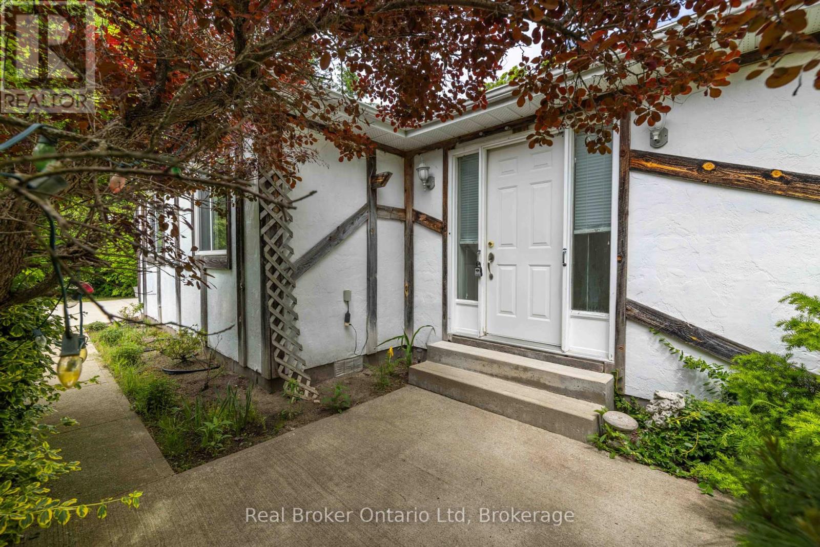 19 Sandy Pines Trail E, South Bruce Peninsula, Ontario  N0H 2G0 - Photo 3 - X12243697