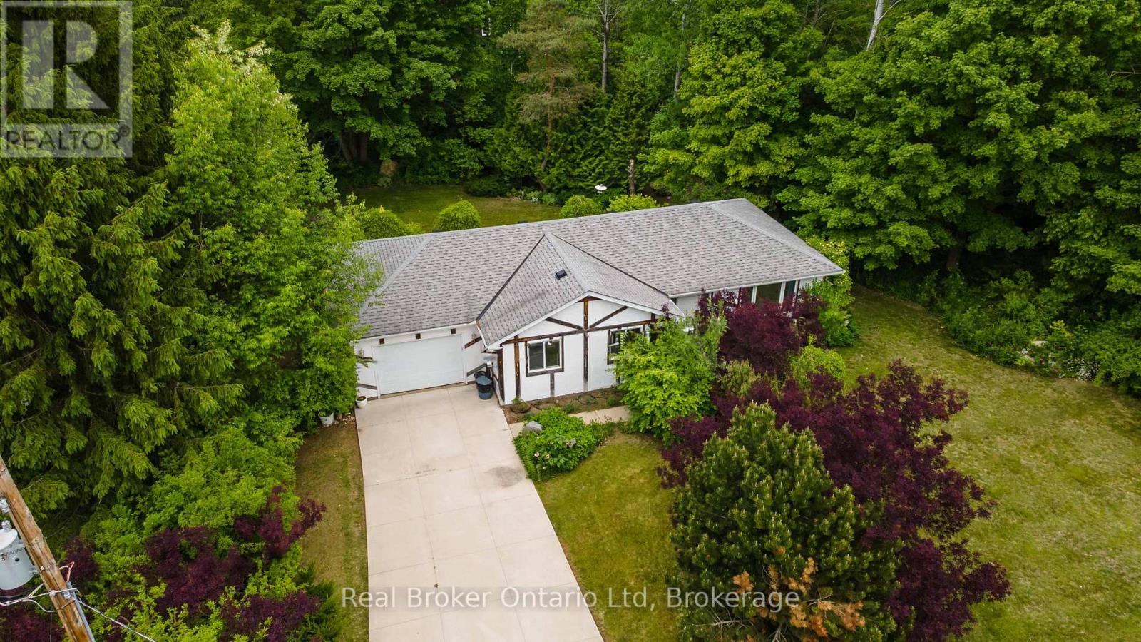 19 Sandy Pines Trail E, South Bruce Peninsula, Ontario  N0H 2G0 - Photo 30 - X12243697