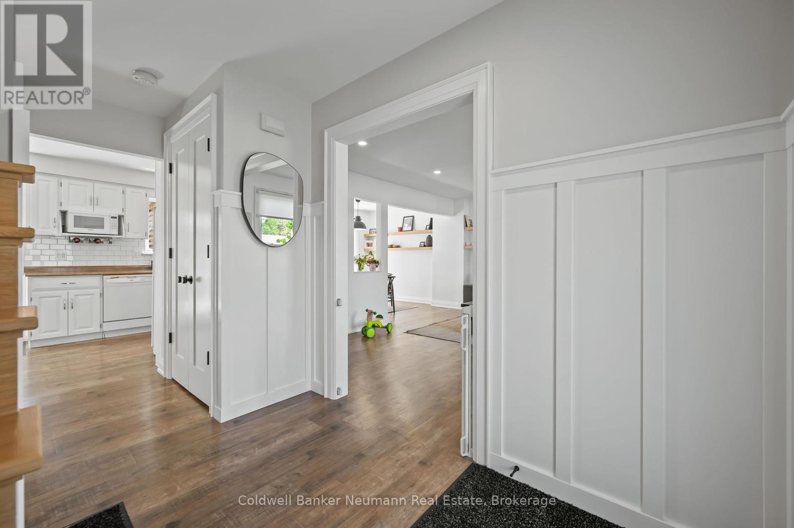 344 West Acres Drive, Guelph, Ontario  N1H 7C1 - Photo 8 - X12243757