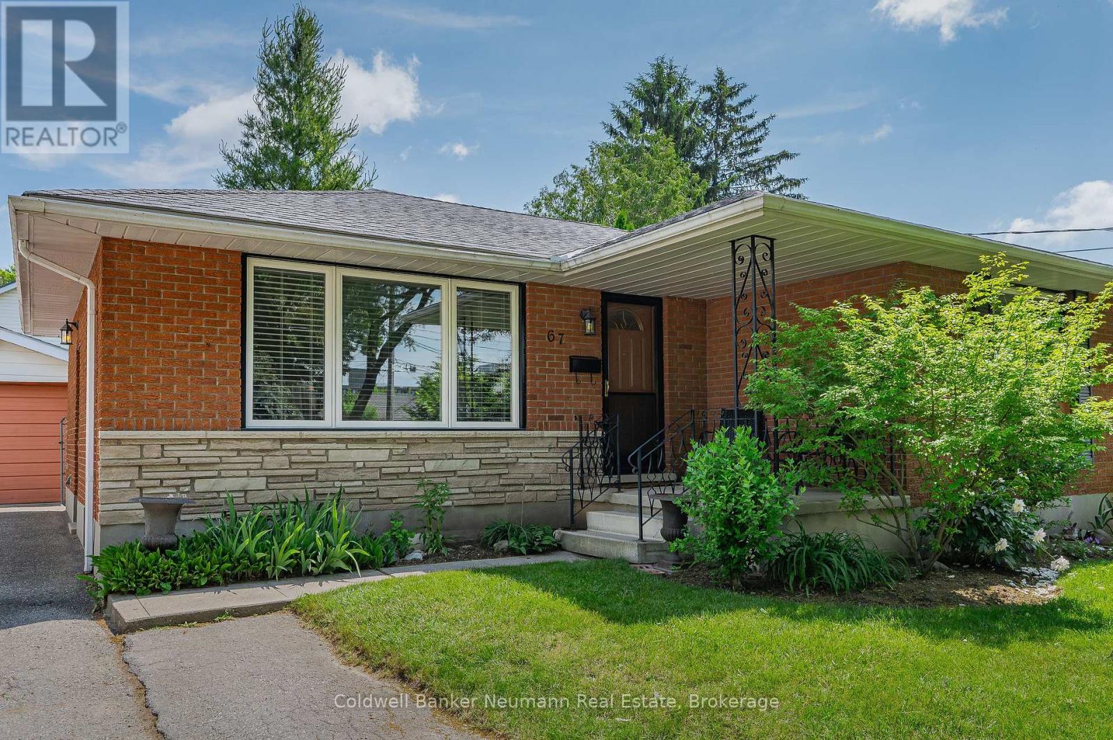 67 Sleeman Avenue, Guelph, Ontario  N1H 6G3 - Photo 3 - X12243761
