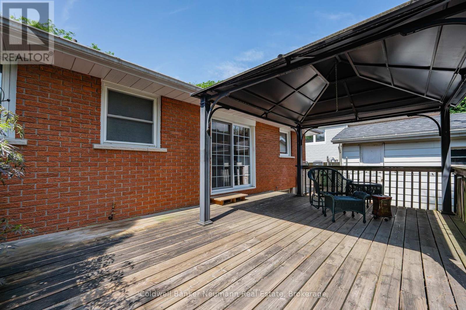 67 Sleeman Avenue, Guelph, Ontario  N1H 6G3 - Photo 34 - X12243761