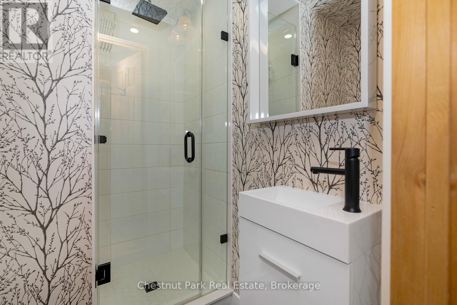63 Slalom Gate Road, Collingwood, Ontario  L9Y 5B1 - Photo 15 - S12243805