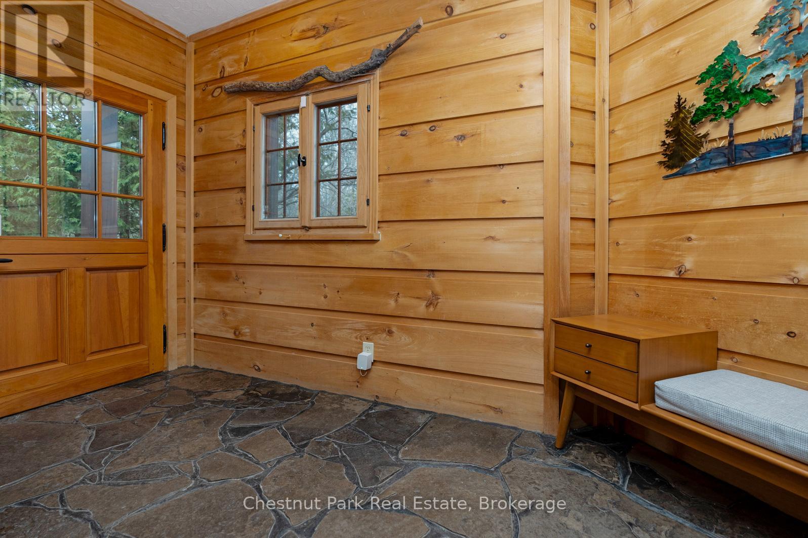 63 Slalom Gate Road, Collingwood, Ontario  L9Y 5B1 - Photo 16 - S12243805
