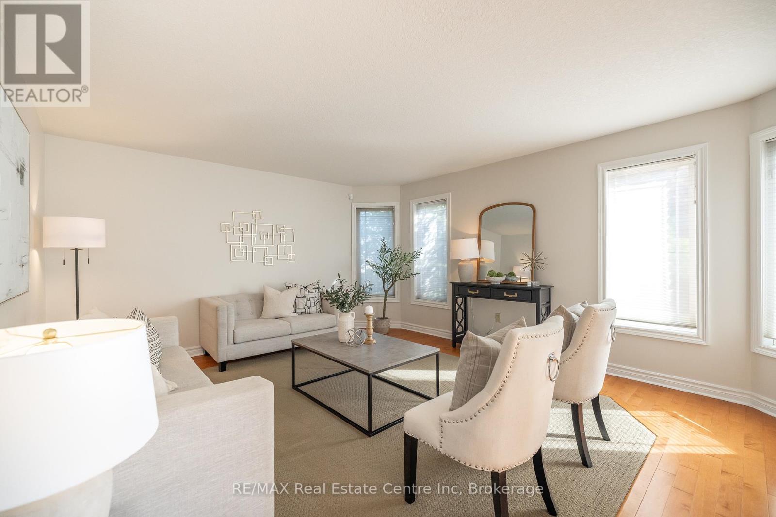 78 Mcarthur Drive, Guelph, Ontario  N1L 1S5 - Photo 12 - X12243768