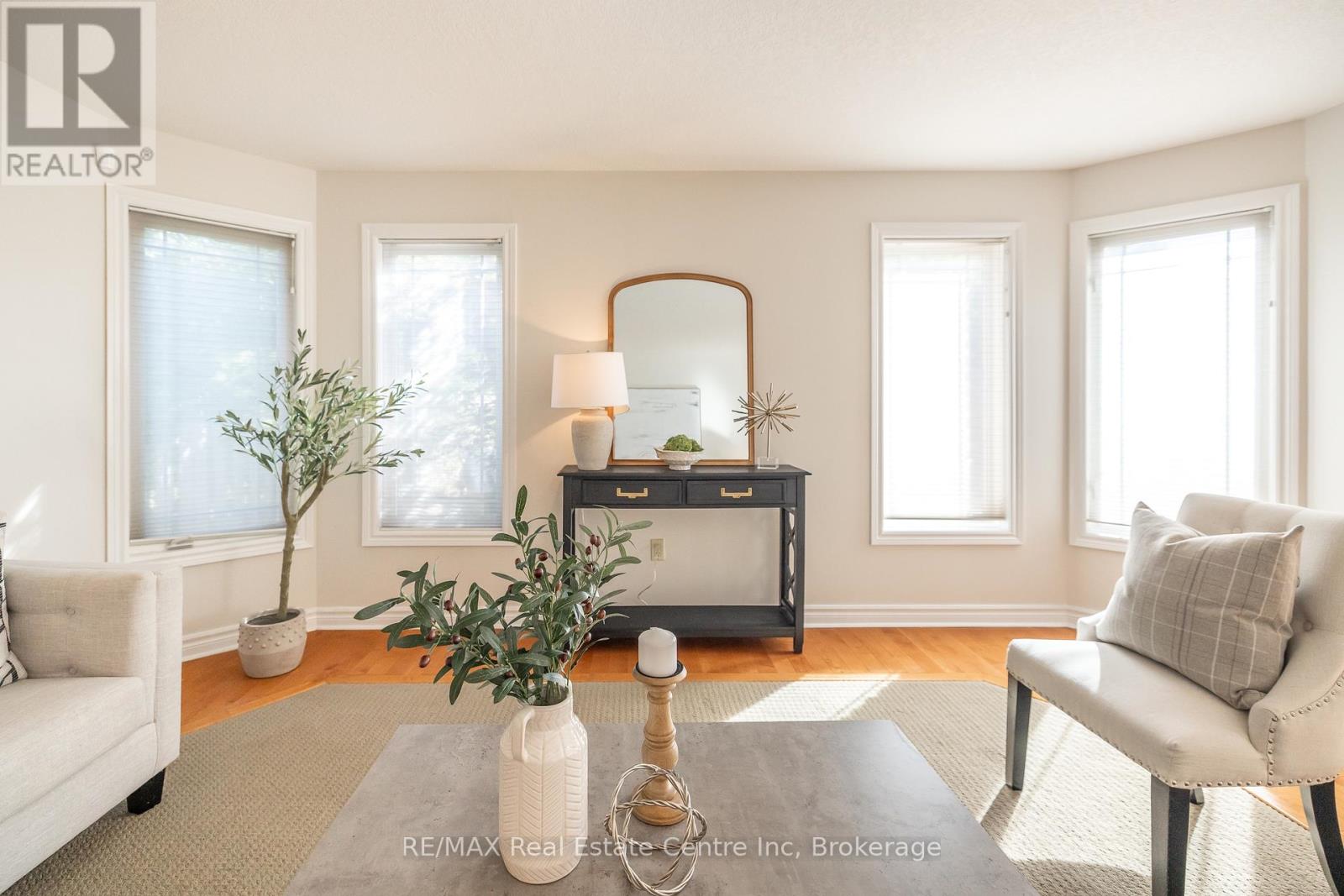 78 Mcarthur Drive, Guelph, Ontario  N1L 1S5 - Photo 15 - X12243768