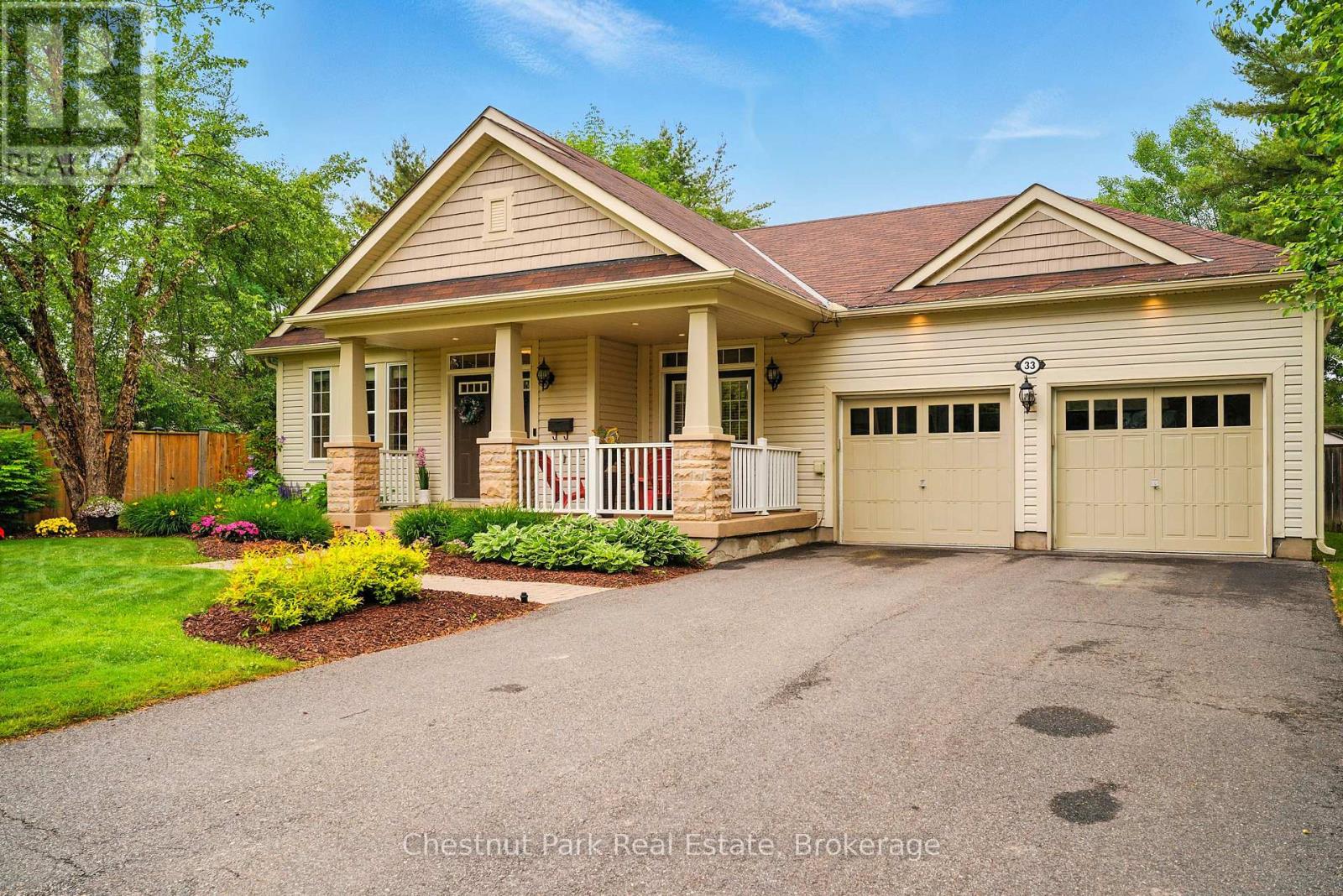 33 Clearbrook Trail, Bracebridge, Ontario  P1L 0A3 - Photo 2 - X12243930