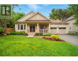 33 CLEARBROOK TRAIL, Bracebridge, Ontario