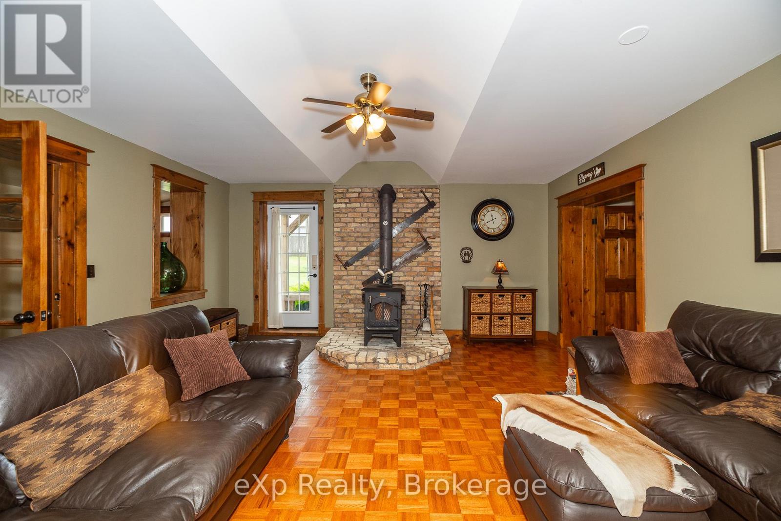 701768 5 Side Road, Chatsworth, Ontario  N0H 1K0 - Photo 17 - X12243954