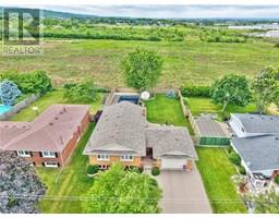 17 OAKES Road N, Grimsby, Ontario