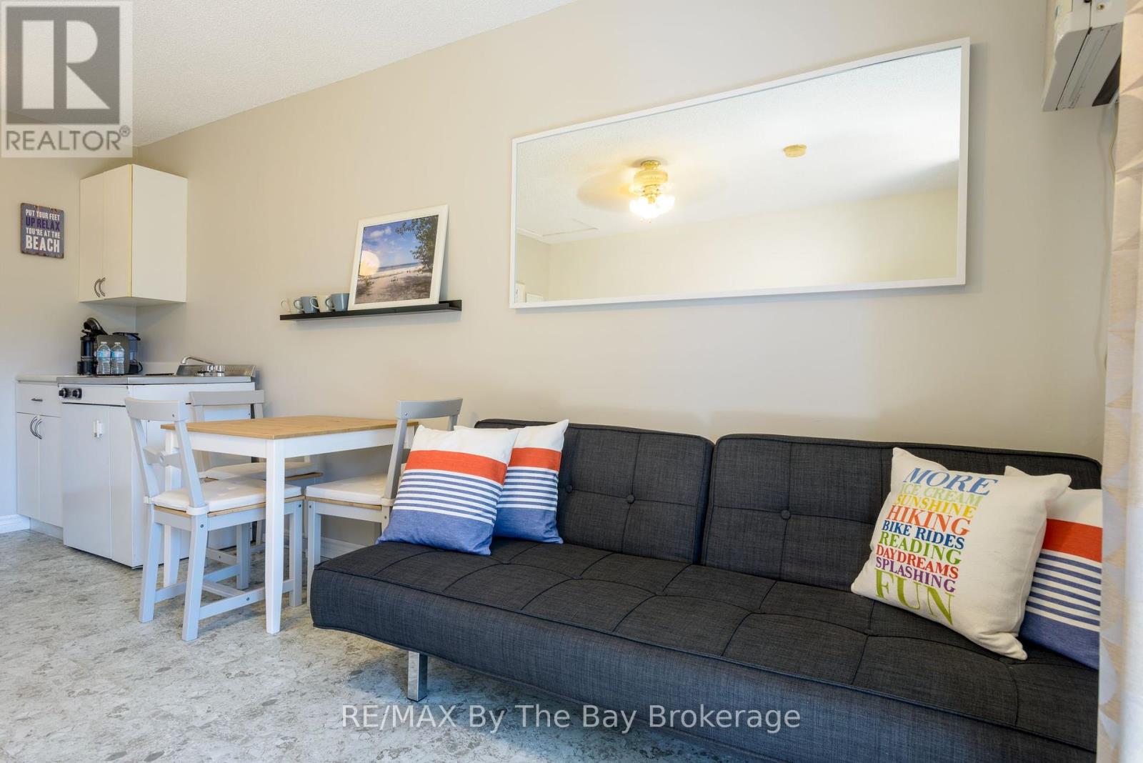 169 Mosley Street, Wasaga Beach, Ontario  L9Z 2K1 - Photo 11 - S12244009
