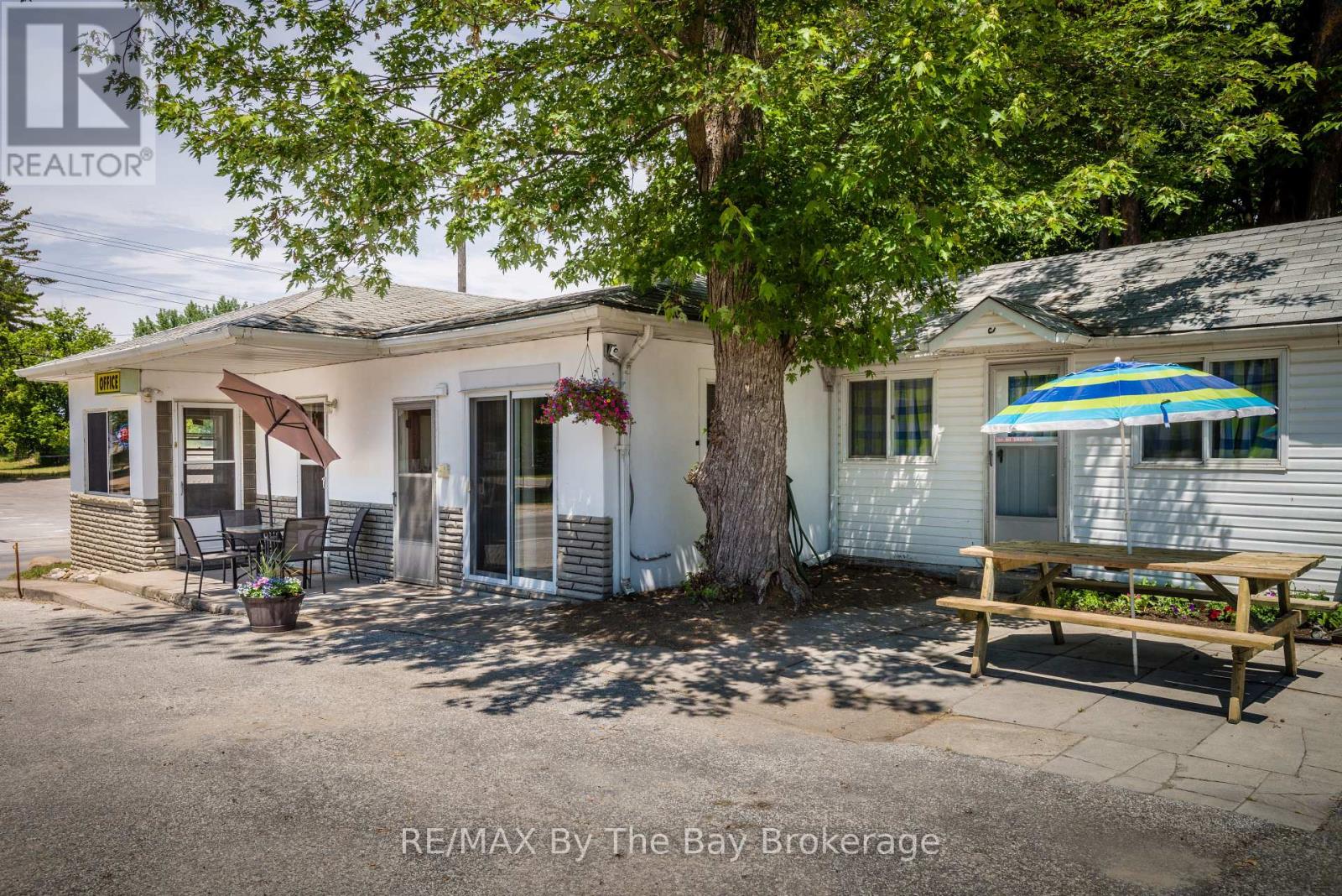 169 Mosley Street, Wasaga Beach, Ontario  L9Z 2K1 - Photo 23 - S12244009