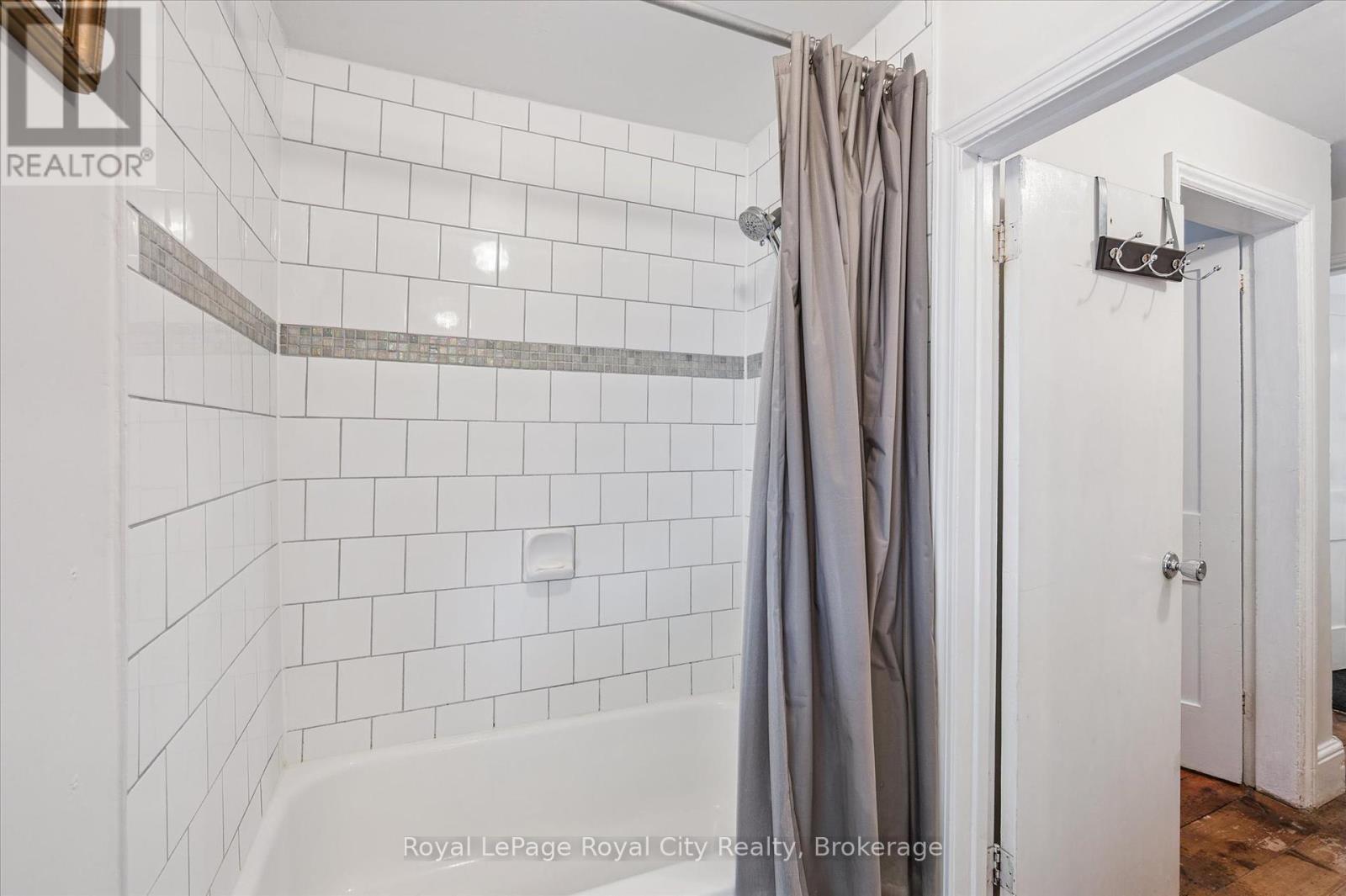 80 Cork Street W, Guelph, Ontario  N1H 2X4 - Photo 31 - X12244075