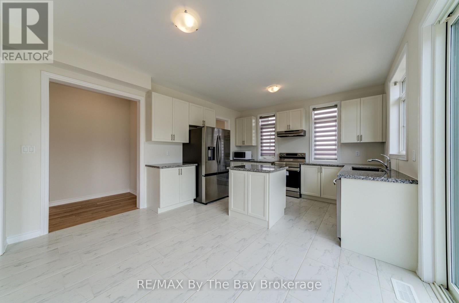 105 Sun Valley Avenue, Wasaga Beach, Ontario  L9Z 0N8 - Photo 14 - S12244158