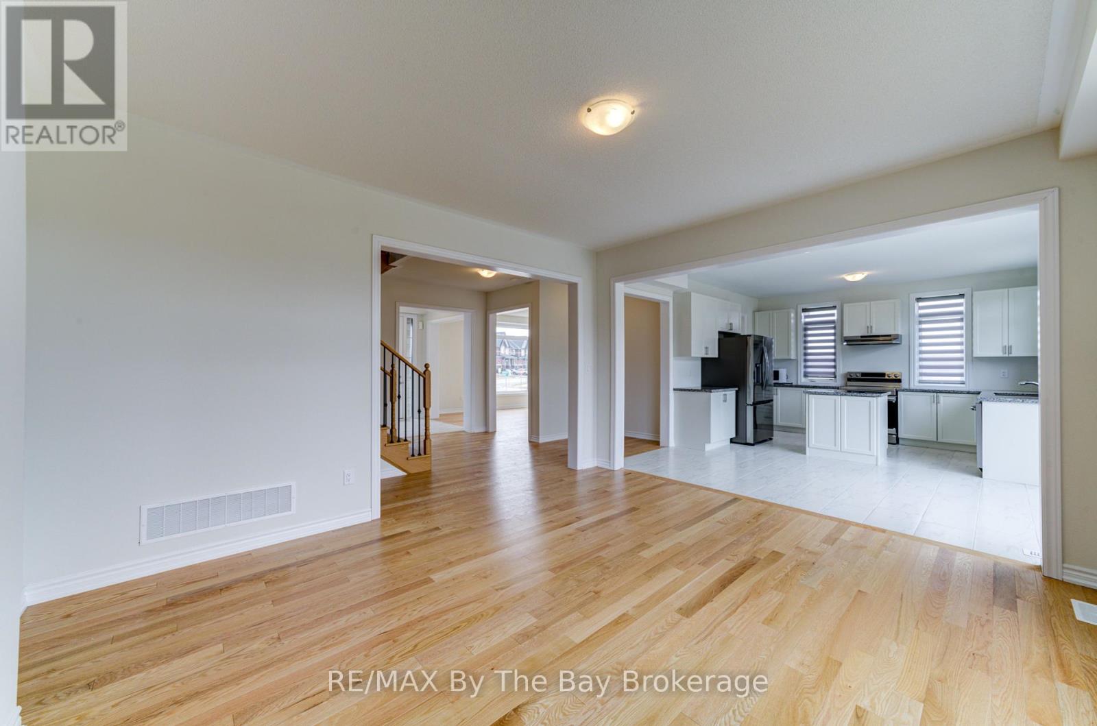 105 Sun Valley Avenue, Wasaga Beach, Ontario  L9Z 0N8 - Photo 31 - S12244158