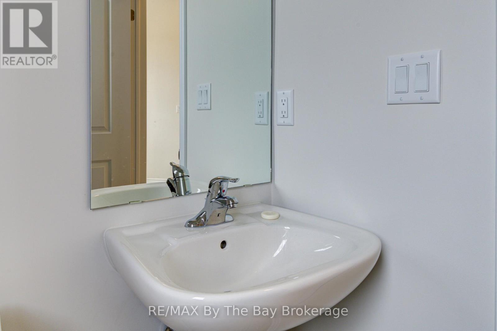 105 Sun Valley Avenue, Wasaga Beach, Ontario  L9Z 0N8 - Photo 33 - S12244158