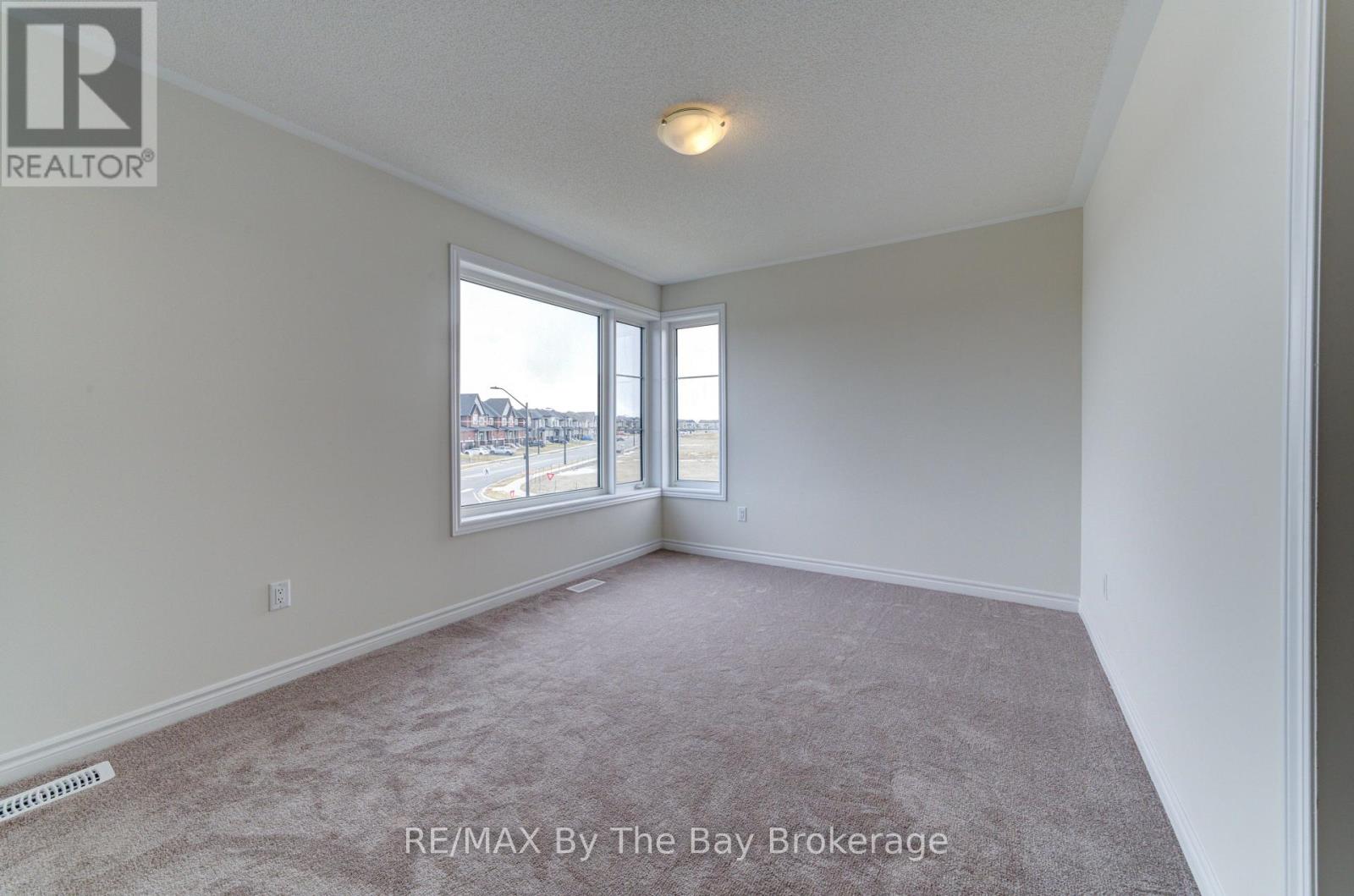 105 Sun Valley Avenue, Wasaga Beach, Ontario  L9Z 0N8 - Photo 43 - S12244158