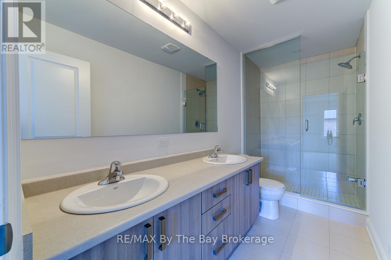 25 Lisa Street, Wasaga Beach, Ontario  L9Z 1J9 - Photo 22 - S12244273