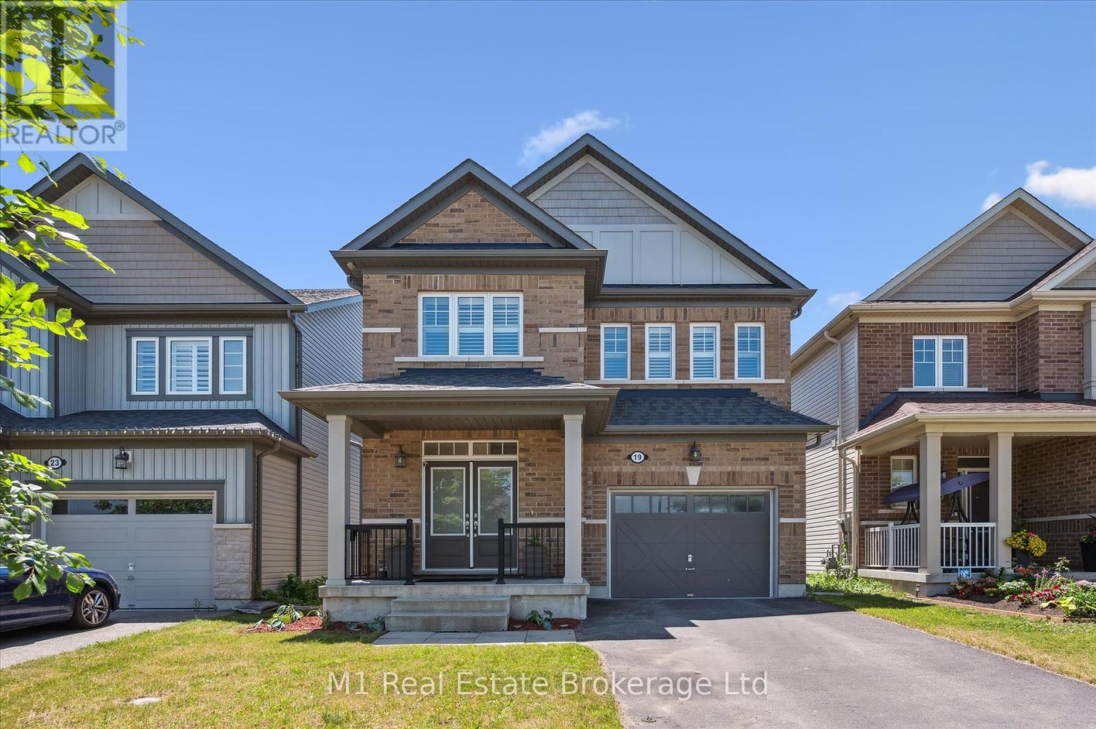 19 FINDLAY WAY, Centre Wellington, Ontario