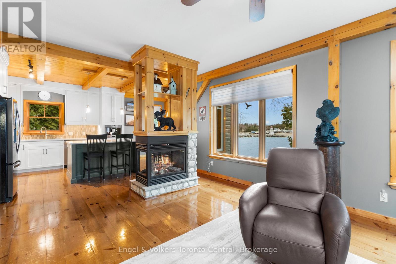 54 William Street, Northern Bruce Peninsula, Ontario  N0H 1W0 - Photo 15 - X12244115