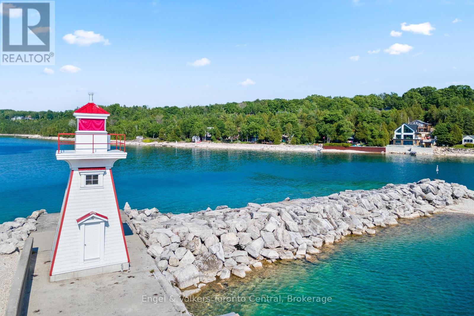 54 William Street, Northern Bruce Peninsula, Ontario  N0H 1W0 - Photo 38 - X12244115